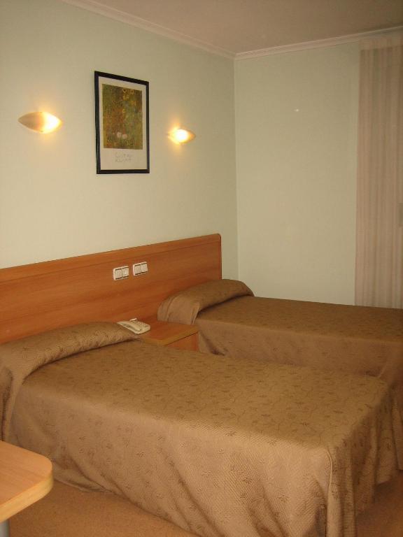 Hostal Madruga Елче Екстериор снимка